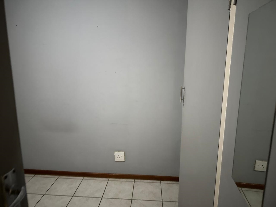 2 Bedroom Property for Sale in Rustenburg Central North West